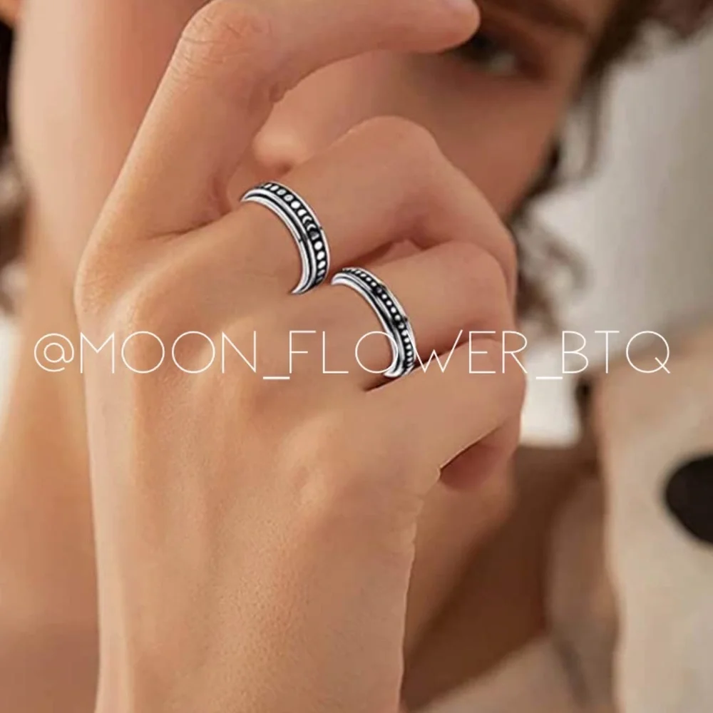Moon Phase Anxiety Fidget Spinner Ring - Picture 4 of 12
